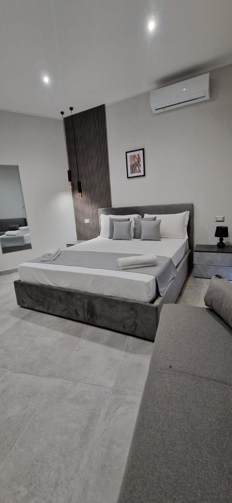 Hotel Movida คาโซริอา ภายนอก รูปภาพ